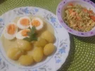 Gekochte Eier in Senf-Rahm-Sauce mit Pellkartoffeln und gemischten Salat - Rezept - Bild Nr. 2