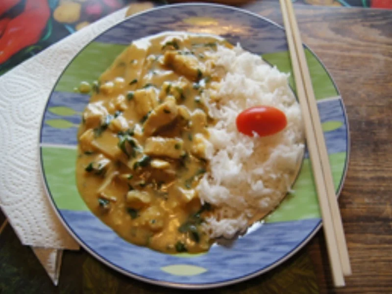 Rezept: Gelbes Fisch-Curry mit Basmatireis Bild Nr. 2 Gelbes Fisch-Curry mit Basmatireis - Rezept - Bild Nr. 2