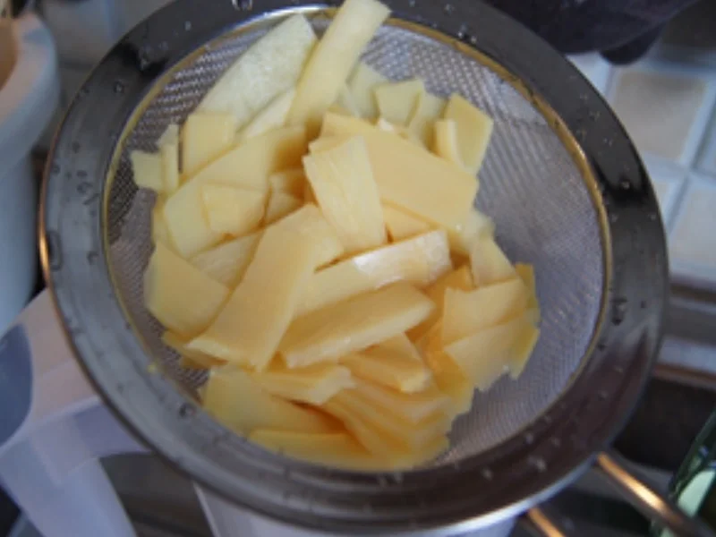 Rezept: Gelbes Fisch-Curry mit Basmatireis Bild Nr. 6 Gelbes Fisch-Curry mit Basmatireis - Rezept - Bild Nr. 6