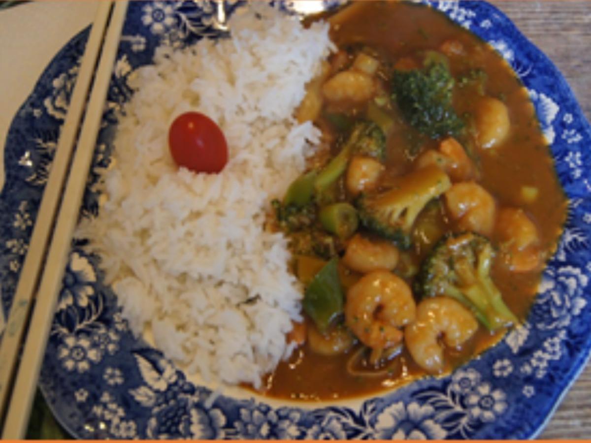 Rotes Thai-Curry mit Tiger-Garnelen und Basmatireis - Rezept - Bild Nr. 2