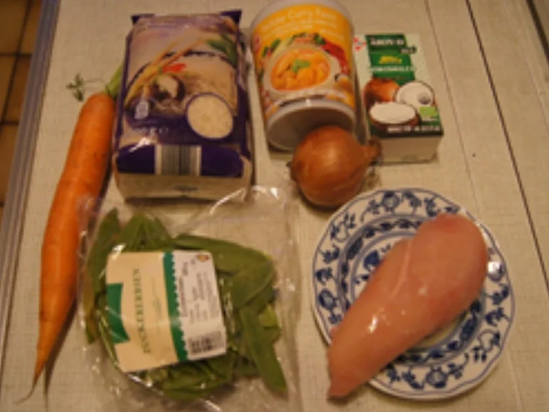 Gelbes Hähnchenbrustfilet-Curry mit Basmatireis - Rezept - Bild Nr. 3