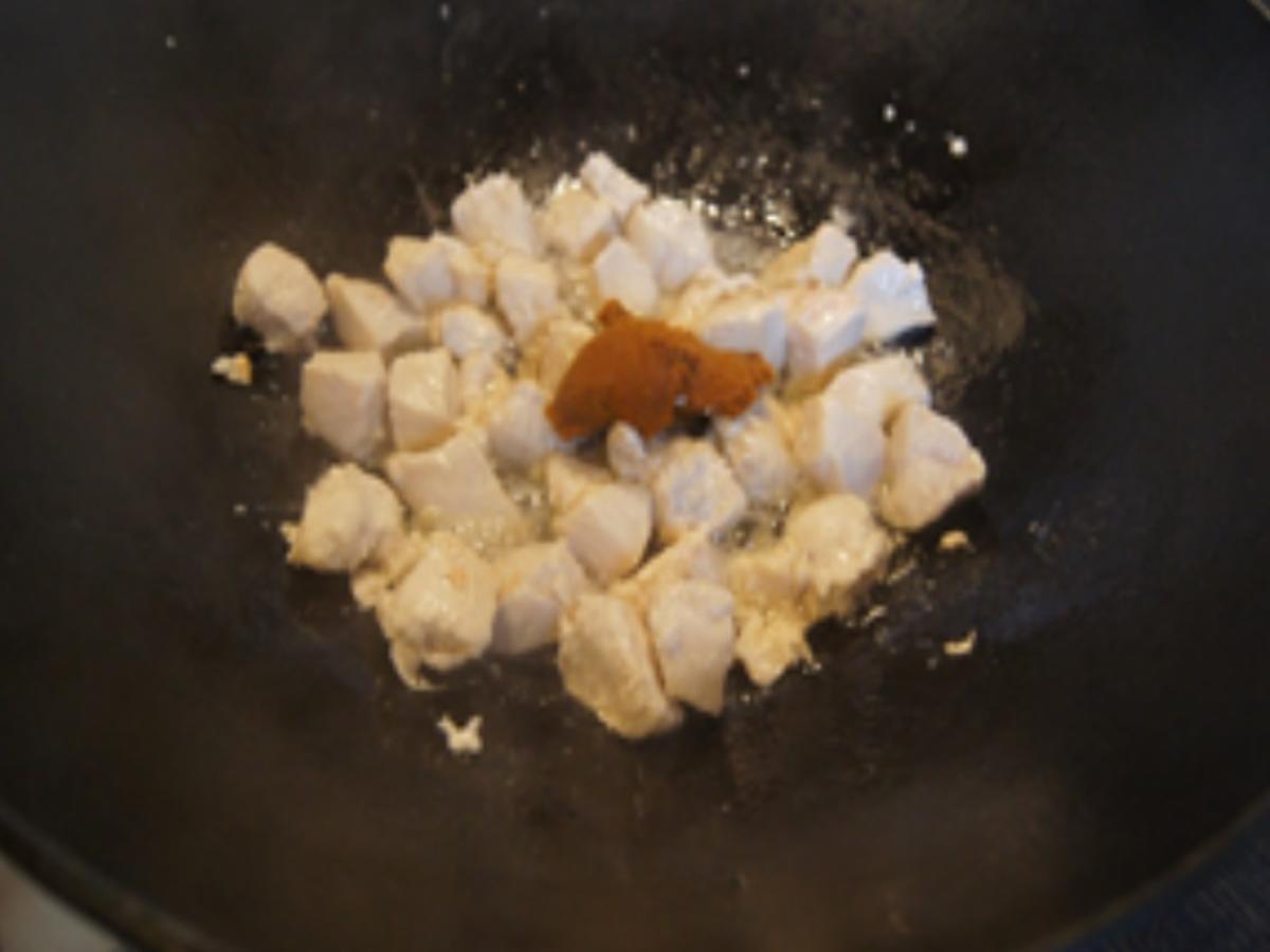 Gelbes Hähnchenbrustfilet-Curry mit Basmatireis - Rezept - Bild Nr. 14