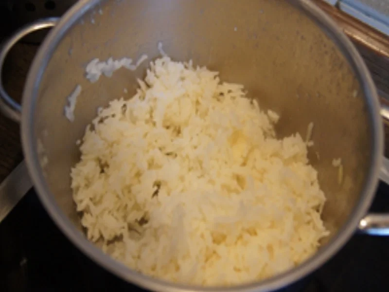 Gelbes Hähnchenbrustfilet-Curry mit Basmatireis - Rezept - Bild Nr. 28