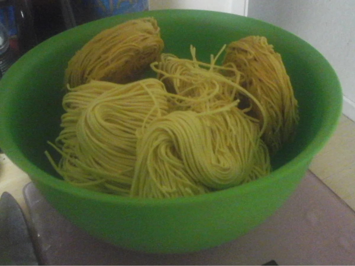 Chinesische Nudeln mit Ei und Gemüse im Wok - Rezept - Bild Nr. 16418