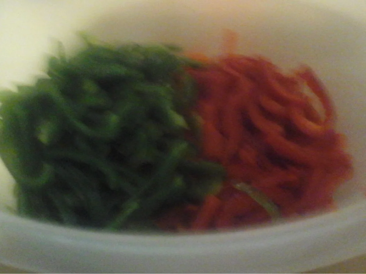 Chinesische Nudeln mit Ei und Gemüse im Wok - Rezept - Bild Nr. 16423