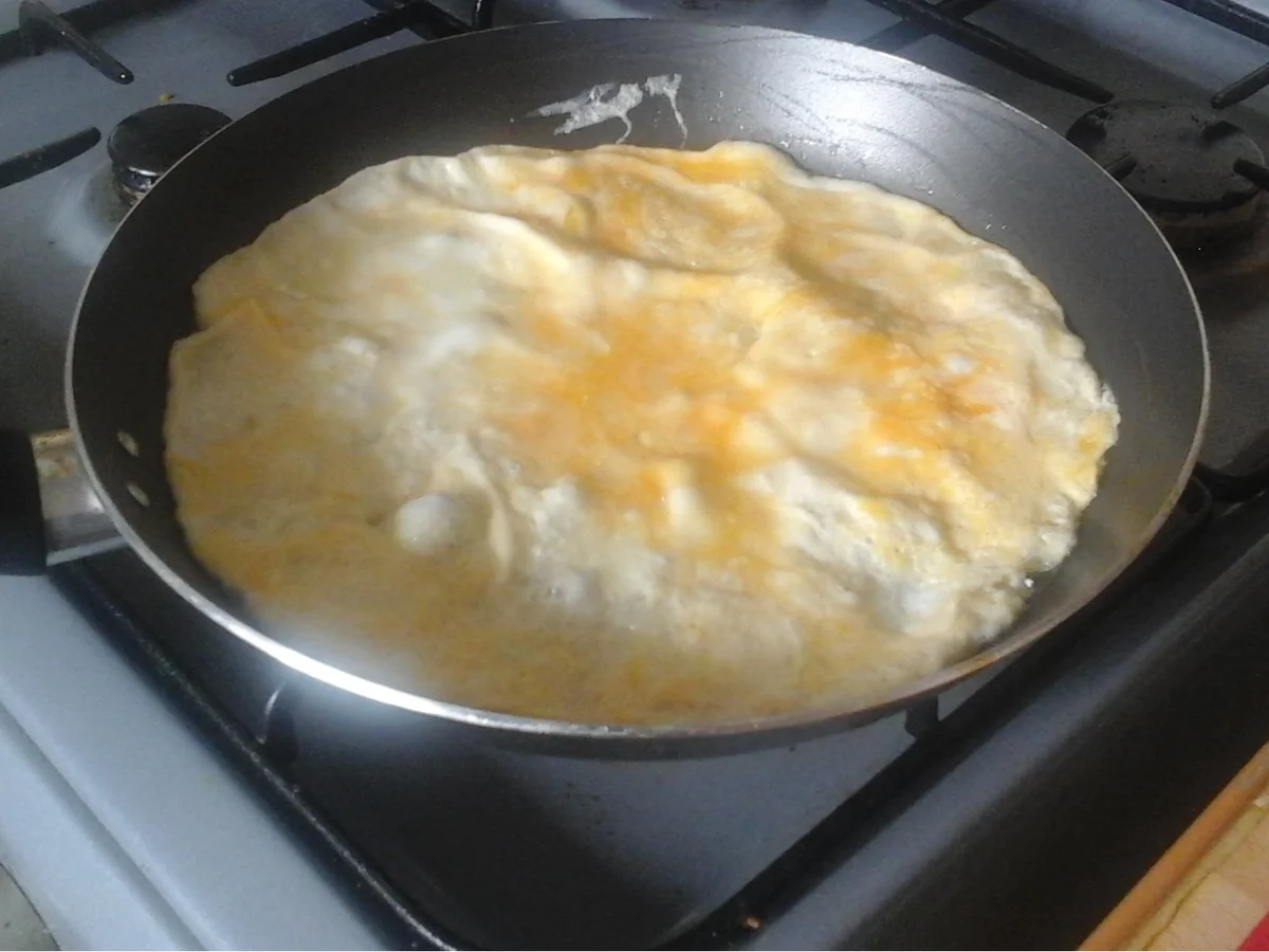 Chinesische Nudeln mit Ei und Gemüse im Wok - Rezept - Bild Nr. 16425