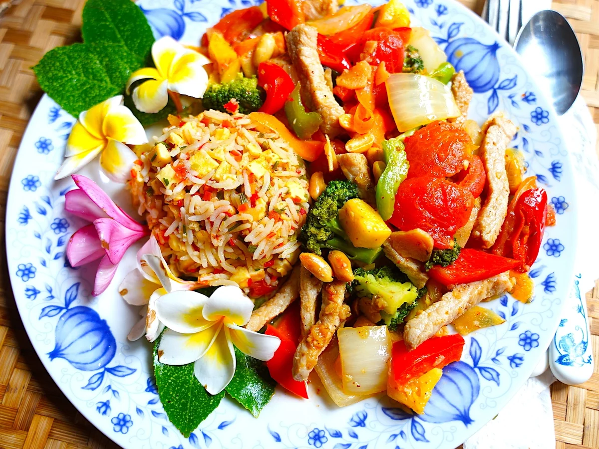 Mandarinreis mit Schweinefleisch süß-sauer - Rezept - Bild Nr. 2