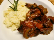 Gulasch mit Champigons und Möhren - Rezept - Bild Nr. 16417