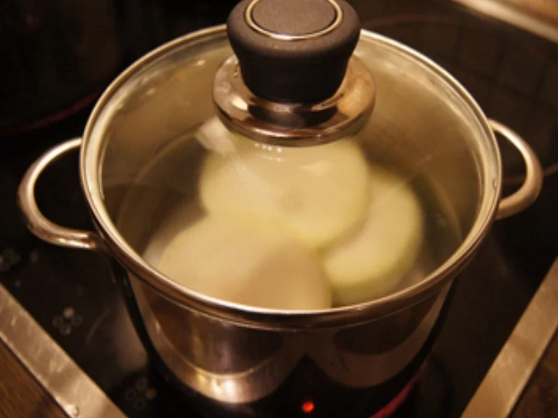 Kohlrabi-Schnitzel mit Kohlrabi-Möhren-Gemüse und Kohlrabi-Kartoffel-Creme - Rezept - Bild Nr. 4