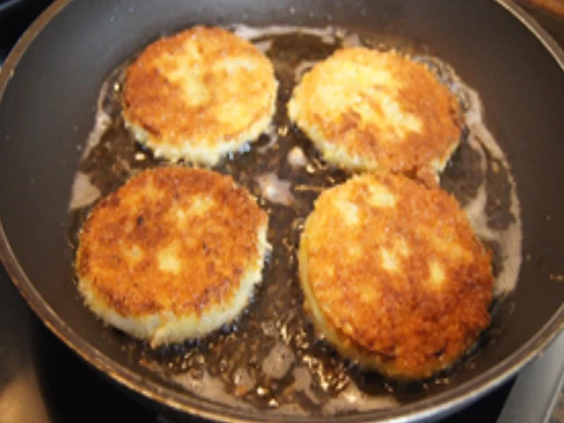 Kohlrabi-Schnitzel mit Kohlrabi-Möhren-Gemüse und Kohlrabi-Kartoffel-Creme - Rezept - Bild Nr. 6