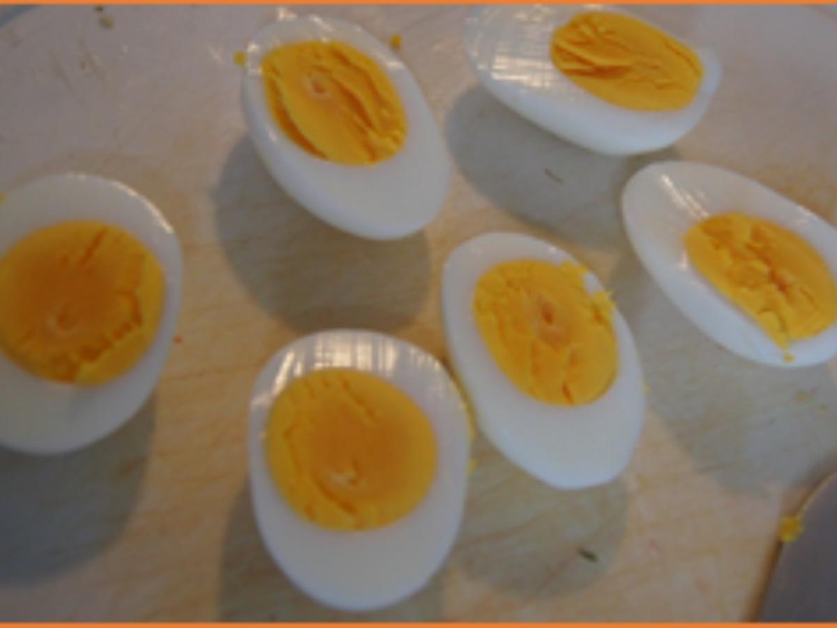 Gekochte Eier in Dillsauce mit Drillingen und Salat - Rezept - Bild Nr. 16446