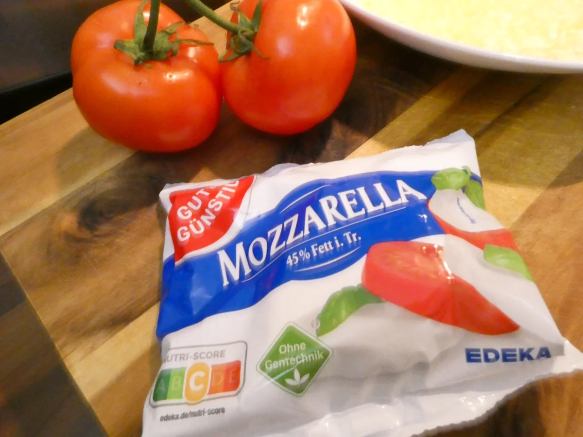 Rezept: Sandwich mit Tomate und Mozzarella Bild Nr. 16440 Sandwich mit Tomate und Mozzarella - Rezept - Bild Nr. 16440