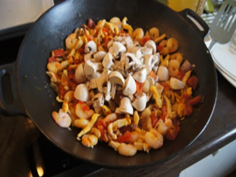 Garnelen-Hähnchen-Suppentopf im Wok - Rezept - Bild Nr. 16458