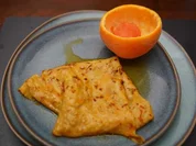 Rezept: Flambierte Crรชpe Suzette, dazu Campari-Orange-Sorbet in geeister Orangenschale Bild Nr. 2 Flambierte Crรชpe Suzette, dazu Campari-Orange-Sorbet in geeister Orangenschale - Rezept - Bild Nr. 2