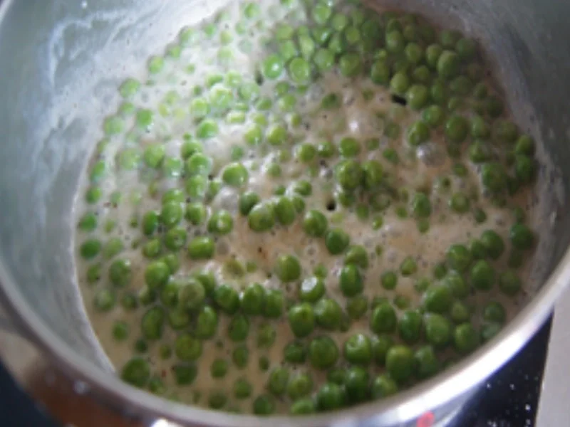 Rezept: Fischstäbchen mit Erbsen-Gemüse und Sellerie-Kartoffel-Stampf Bild Nr. 16444 Fischstäbchen mit Erbsen-Gemüse und Sellerie-Kartoffel-Stampf - Rezept - Bild Nr. 16444