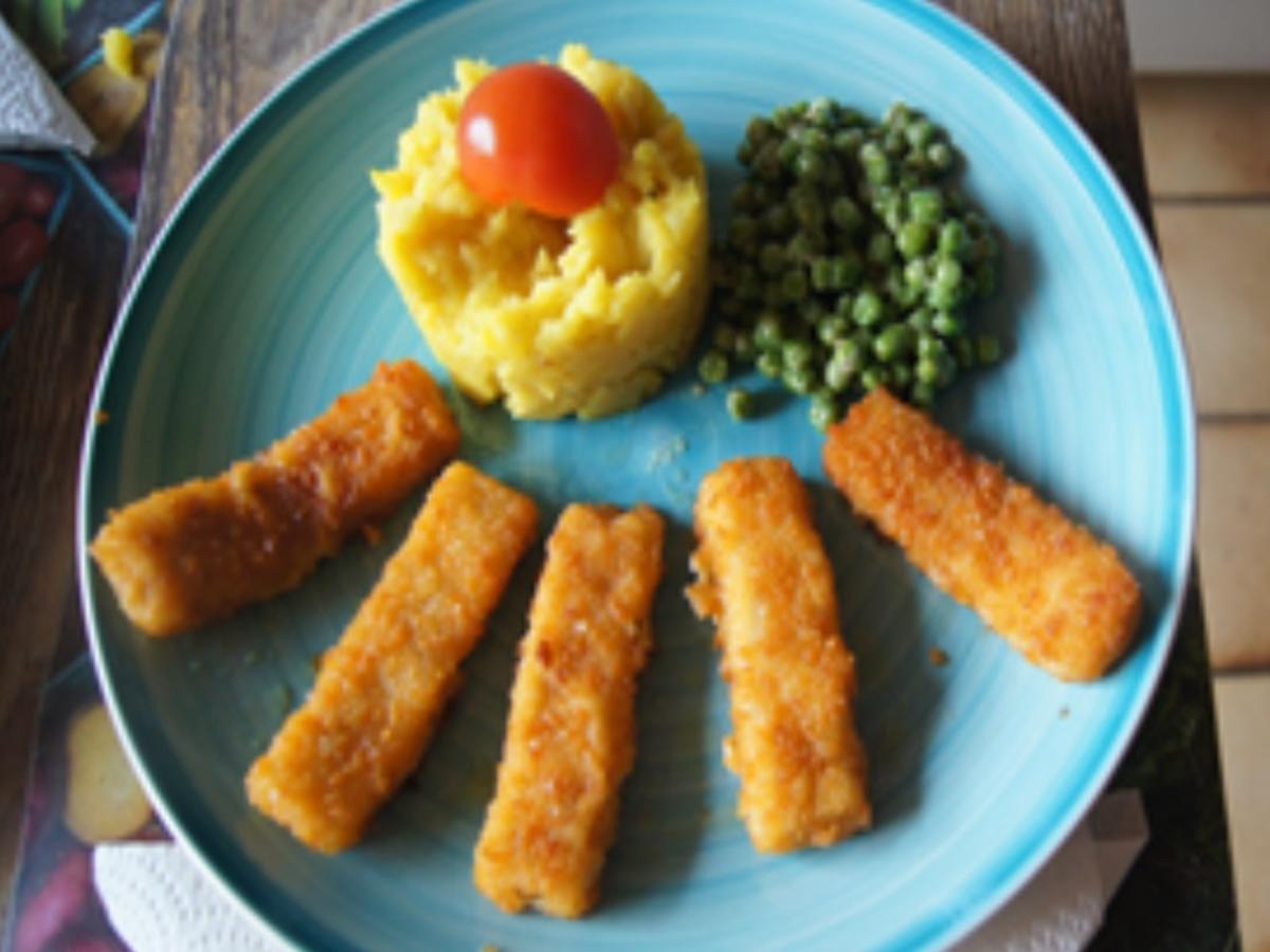 Fischstäbchen mit Erbsen-Gemüse und Sellerie-Kartoffel-Stampf - Rezept - Bild Nr. 16447