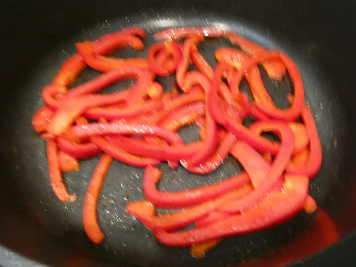 Frittata mit Paprika und Mozzarella - Rezept - Bild Nr. 16445