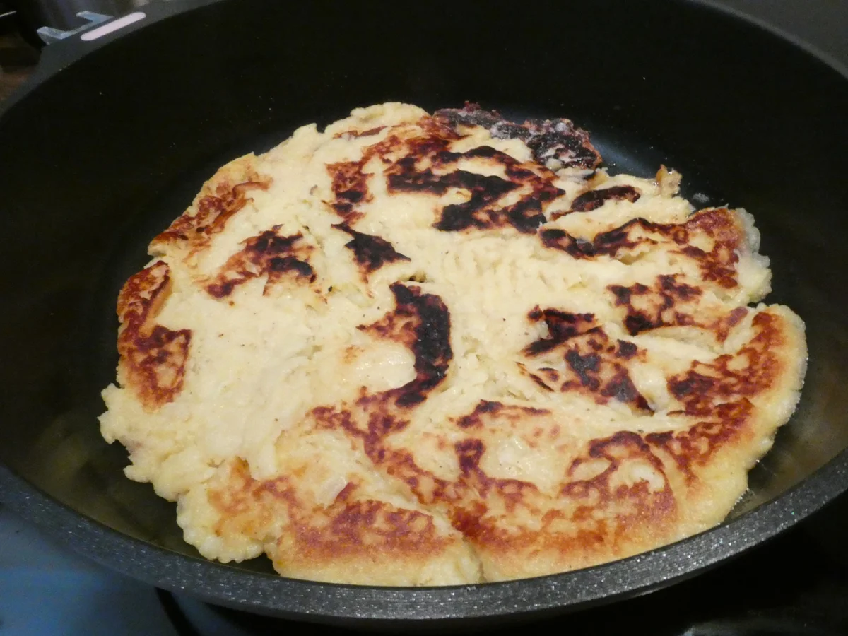 Pfannen-Kartoffelbrot mit Käse überbacken - Rezept - Bild Nr. 16450
