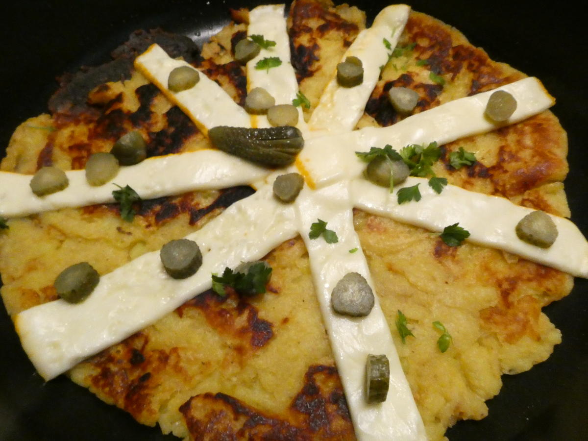 Pfannen-Kartoffelbrot mit Käse überbacken - Rezept - Bild Nr. 16452
