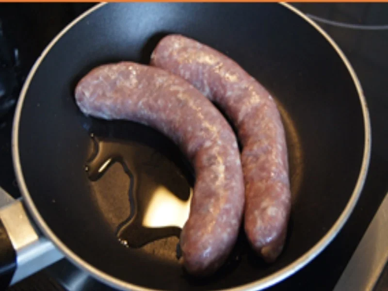 Bratwurst auf pikanten Rahm-Kohlrabi-Gemüse - Rezept - Bild Nr. 4