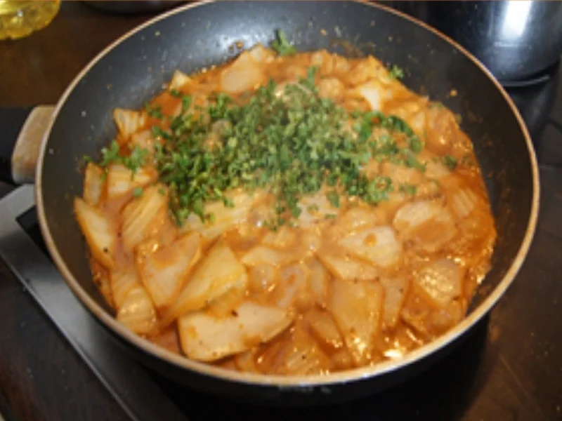 Schlemmerfilet à la Bordelaise mit geschmorten Chinakohlblattherzen und Drillingen - Rezept - Bild Nr. 8