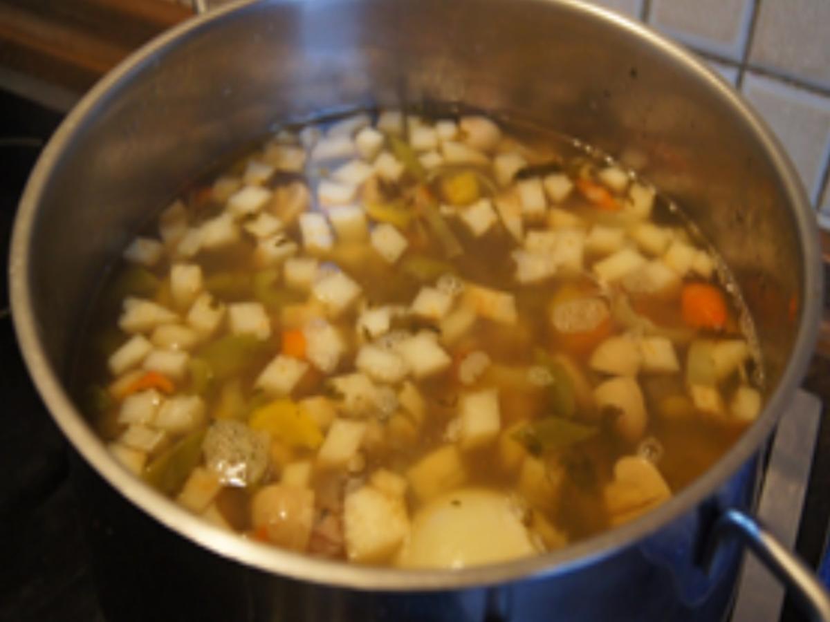 Rindfleischbällchen-Suppe mit Gemüsemix und Glasnudeln - Rezept - Bild Nr. 6