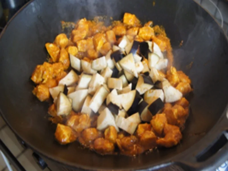 Thailändisches gelbes Hähnchencurry mit Basmatireis - Rezept - Bild Nr. 11