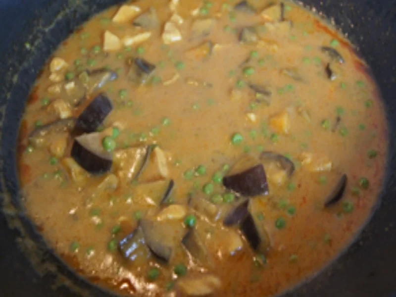 Thailändisches gelbes Hähnchencurry mit Basmatireis - Rezept - Bild Nr. 18