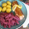 Geräucherte Lachsforelle mit Rote-Bete-Salat und Pellkartoffel-Drillingen - Rezept - Bild Nr. 2