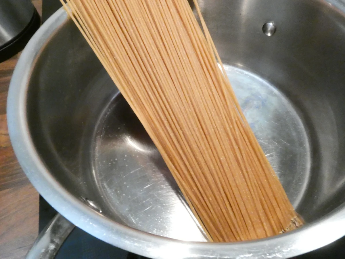 Rezept: Gemüse-Vollkorn-Nudeln mit Käsesauce Bild Nr. 16444 Gemüse-Vollkorn-Nudeln mit Käsesauce - Rezept - Bild Nr. 16444