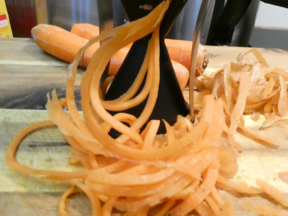 Rezept: Gemüse-Vollkorn-Nudeln mit Käsesauce Bild Nr. 16446 Gemüse-Vollkorn-Nudeln mit Käsesauce - Rezept - Bild Nr. 16446