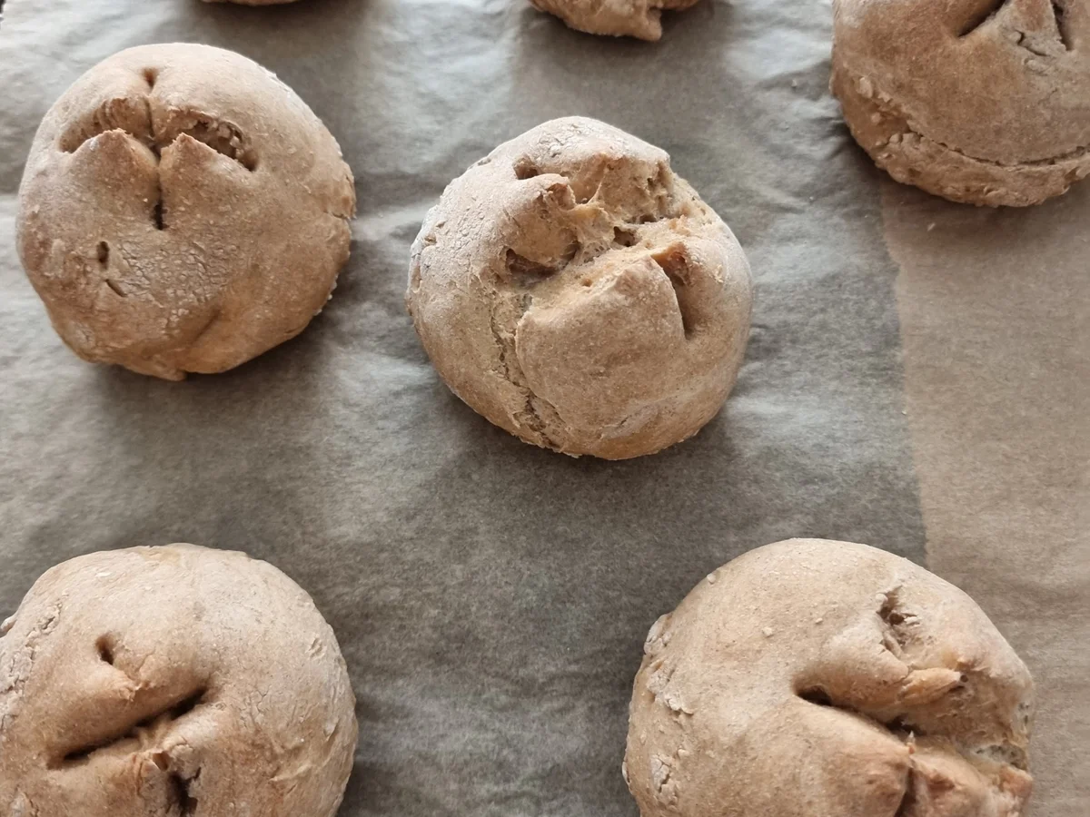 Rezept: No-Knead-Brötchen Bild Nr. 16466 No-Knead-Brötchen - Rezept - Bild Nr. 16466