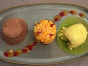 Lavakuchen mit Pandan-Eis und exotischem Fruchtsalat - Rezept - Bild Nr. 16464