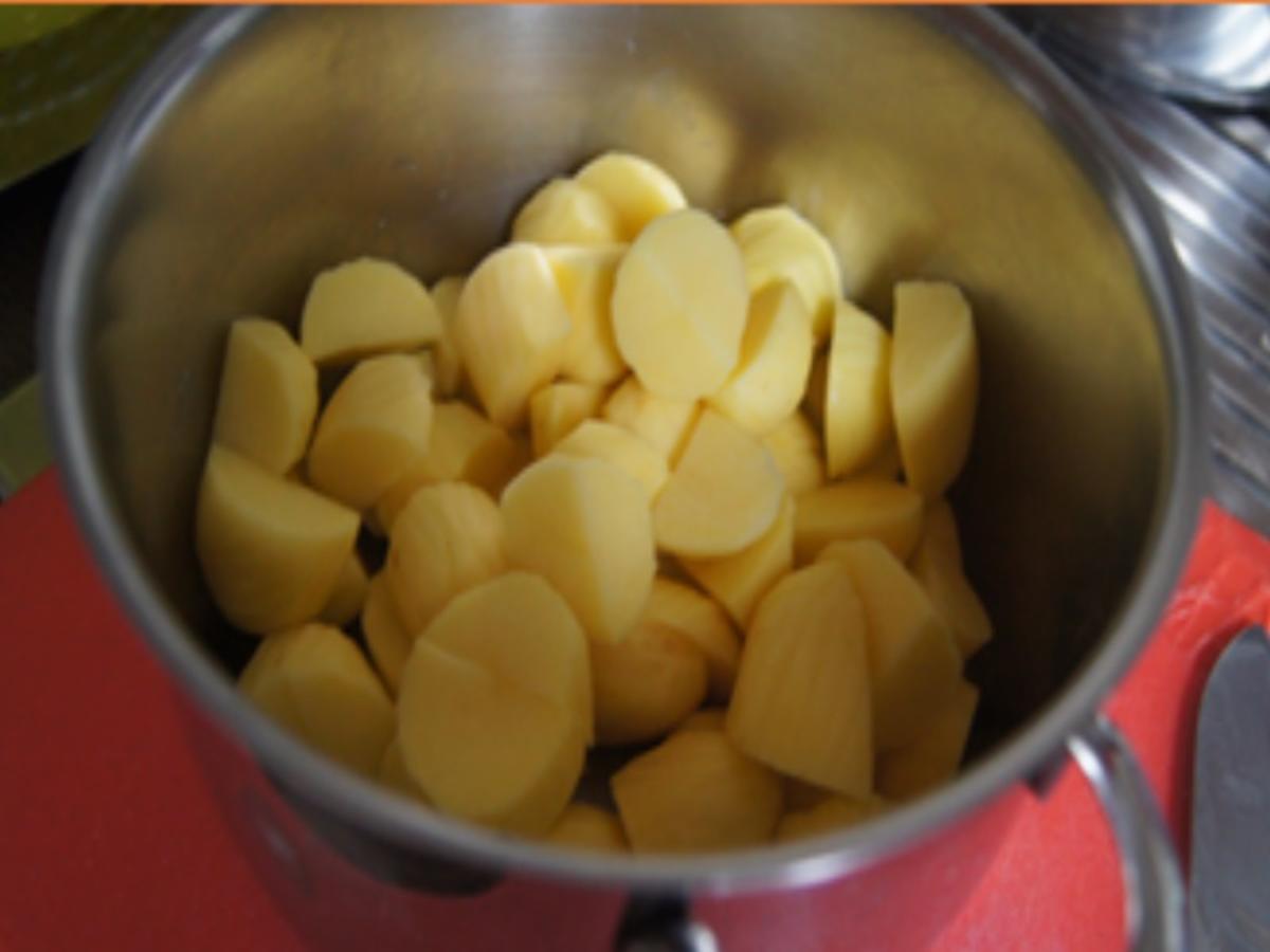 Rahmsteinpilzpfanne mit cremigen Parmesan-Kartoffelstampf und gekochten ...