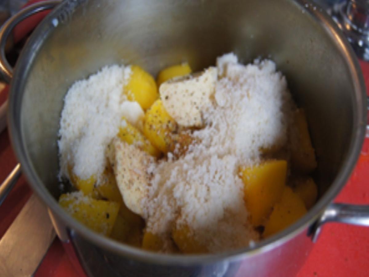Rahmsteinpilzpfanne mit cremigen Parmesan-Kartoffelstampf und gekochten Ei - Rezept - Bild Nr. 16472