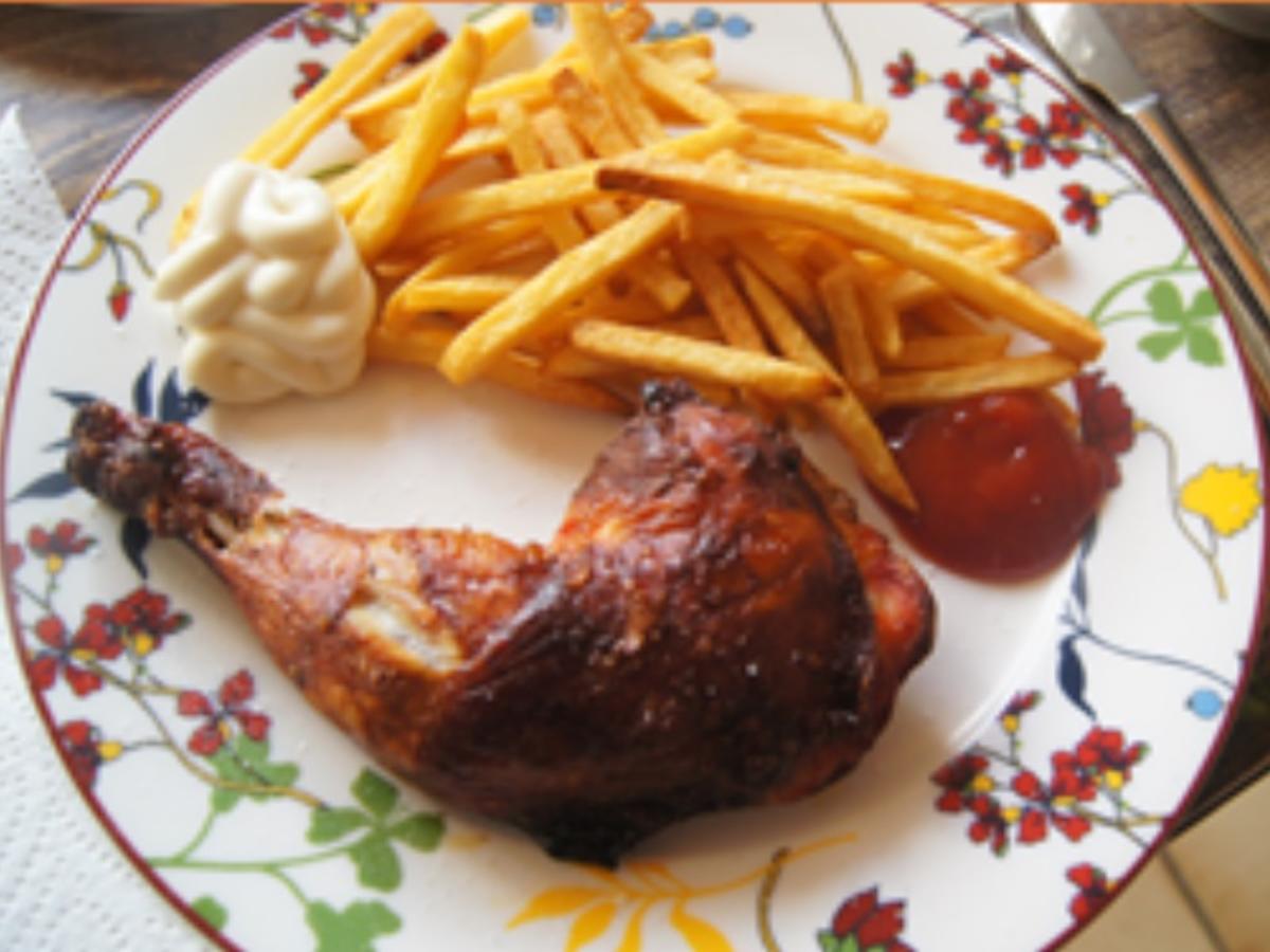 Hähnchenkeule mit Pommes Frites und gemischten Salat - Rezept - kochbar.de