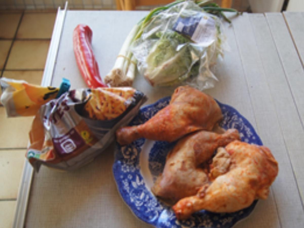 Hähnchenkeule mit Pommes Frites und gemischten Salat - einfach - von ...