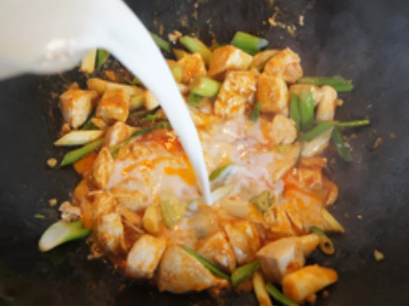 Thailändisches Hühnercurry mit Jasmin Reis - Rezept - Bild Nr. 16472