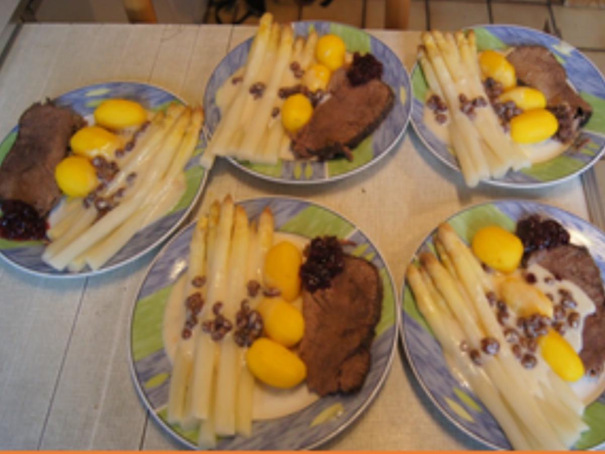 Tafelspitz mit Sultaninen-Meerrettichsauce, Spargel und Frühkartoffeln - Rezept - Bild Nr. 9