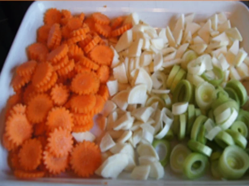 Rindfleischsuppe mit Kalbsleberknödel - Rezept - Bild Nr. 16480