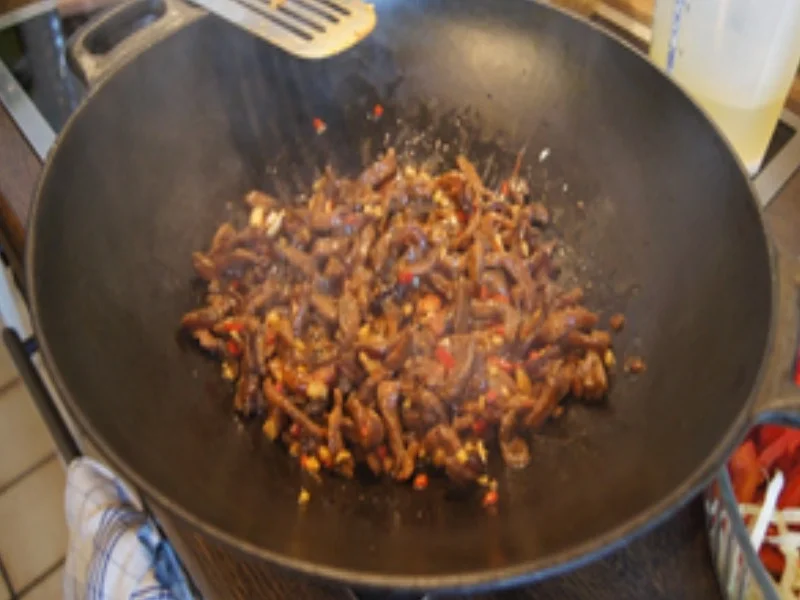 Mie-Nudeln mit Hähnchenbrustfilet und Paprika - Rezept - Bild Nr. 12