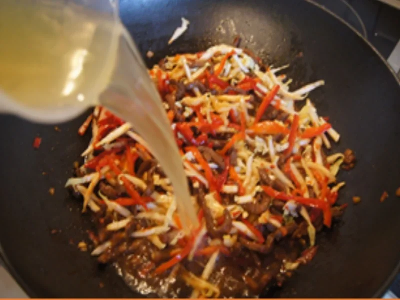 Mie-Nudeln mit Hähnchenbrustfilet und Paprika - Rezept - Bild Nr. 15