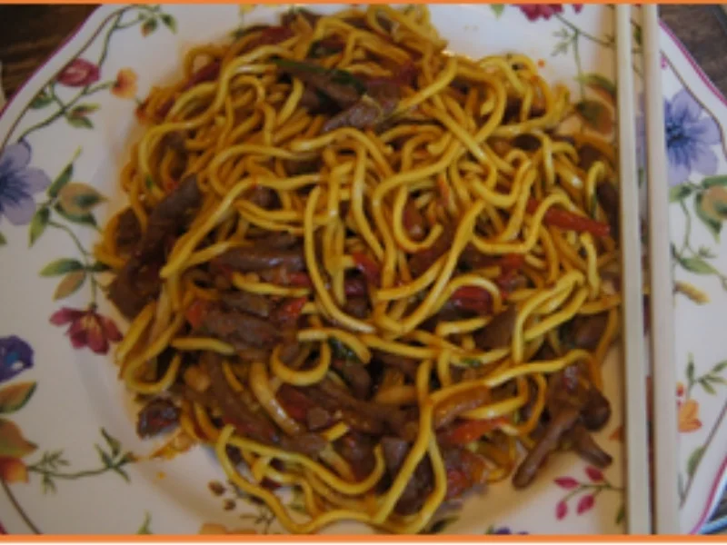 Mie-Nudeln mit Hähnchenbrustfilet und Paprika - Rezept - Bild Nr. 19