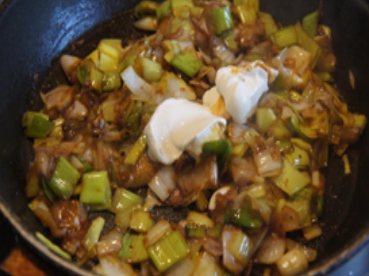 Rahm-Porree-Gemüse mit Mini-Schnitzeln und herzhaften Bratkartoffeln - Rezept - Bild Nr. 7