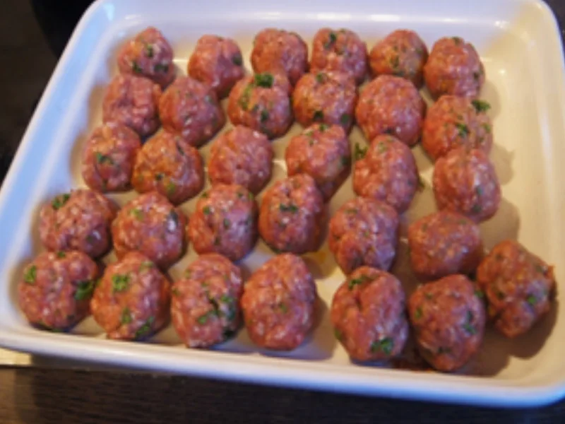 Herzhafte Kartoffel-Möhren-Suppe mit Rinderhackfleischbällchen - Rezept - Bild Nr. 16486