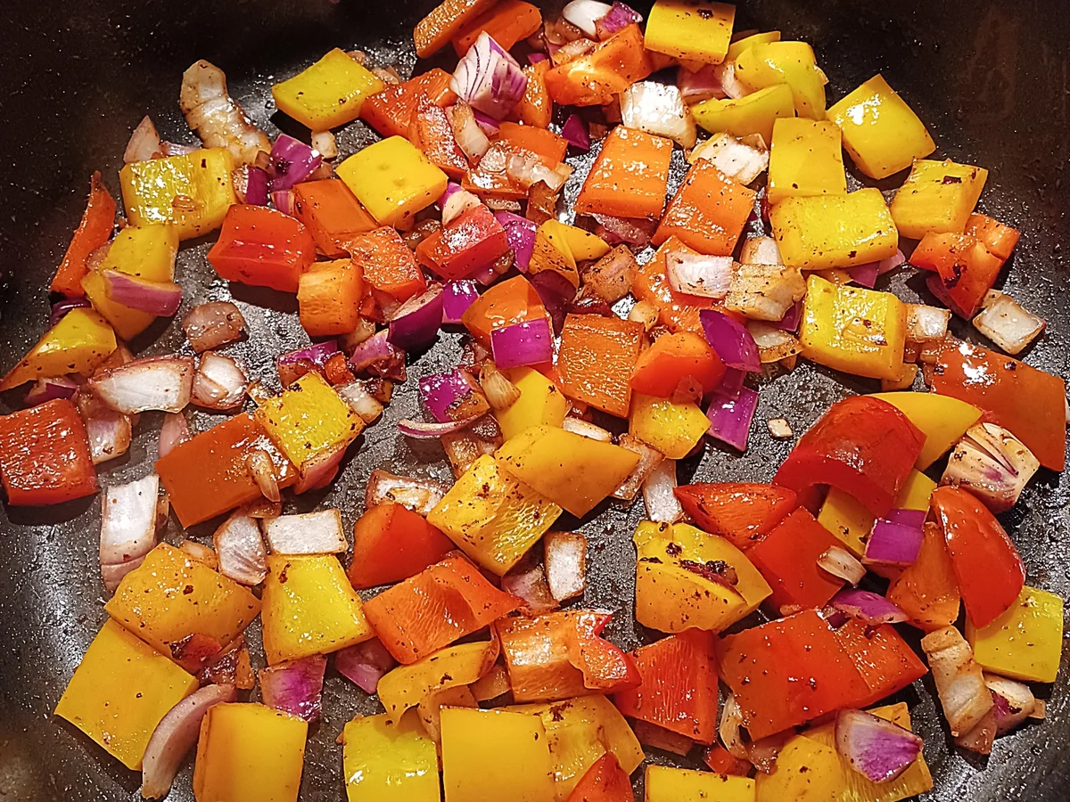 Rezept: Frikadellen mit leckerem Drumherum Bild Nr. 16480 Frikadellen mit leckerem Drumherum - Rezept - Bild Nr. 16480