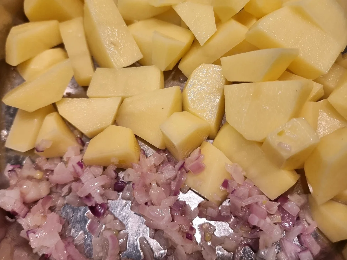 Kartoffel-Bärlauch-Suppe mit Süßkartoffel-Croutons - Rezept - Bild Nr. 16515