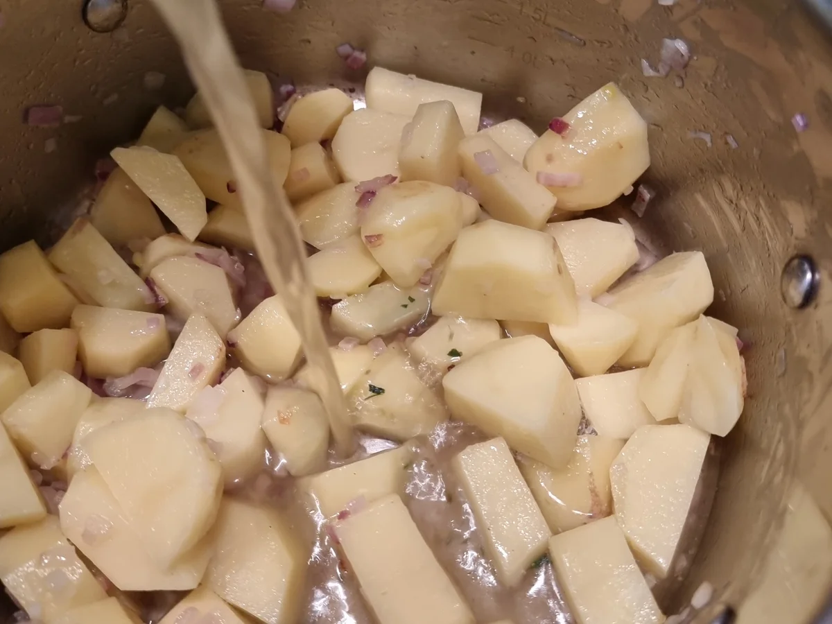 Kartoffel-Bärlauch-Suppe mit Süßkartoffel-Croutons - Rezept - Bild Nr. 16516
