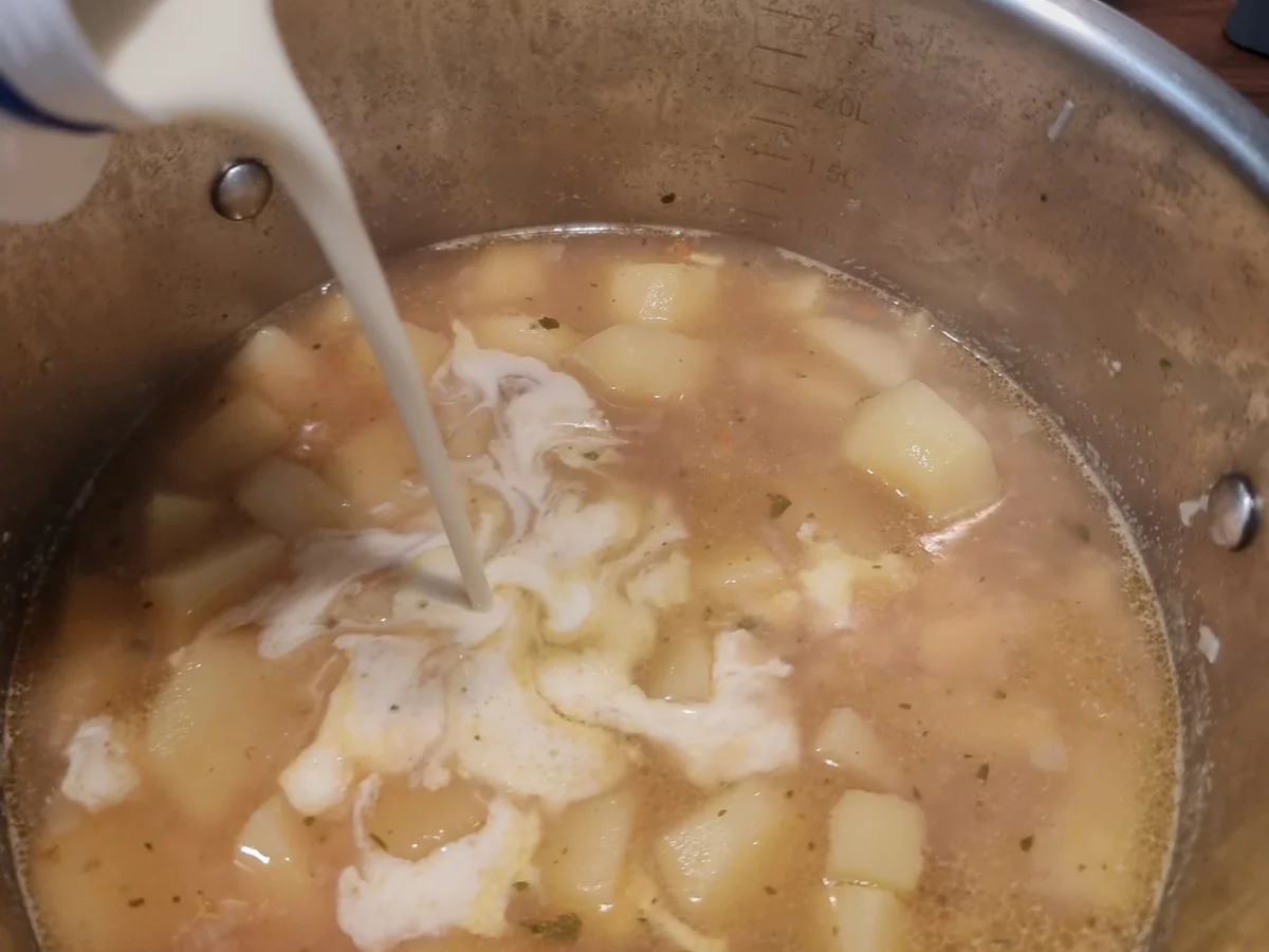 Kartoffel-Bärlauch-Suppe mit Süßkartoffel-Croutons - Rezept - Bild Nr. 16517