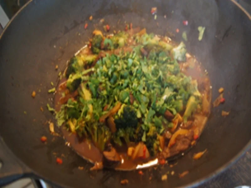 Mie-Nudeln mit Schweinefilet und Brokkoli - Rezept - Bild Nr. 21